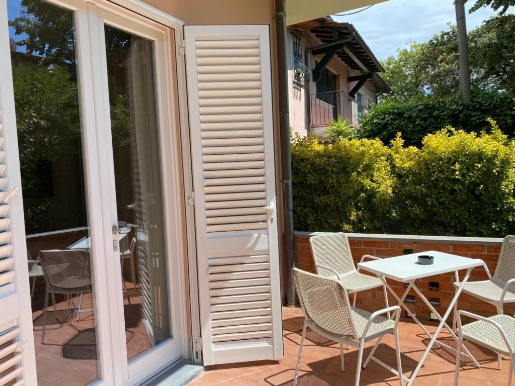 Hotel Raffaelli Villa Angela ฟอร์เต เดย์ มาร์มี ภายนอก รูปภาพ