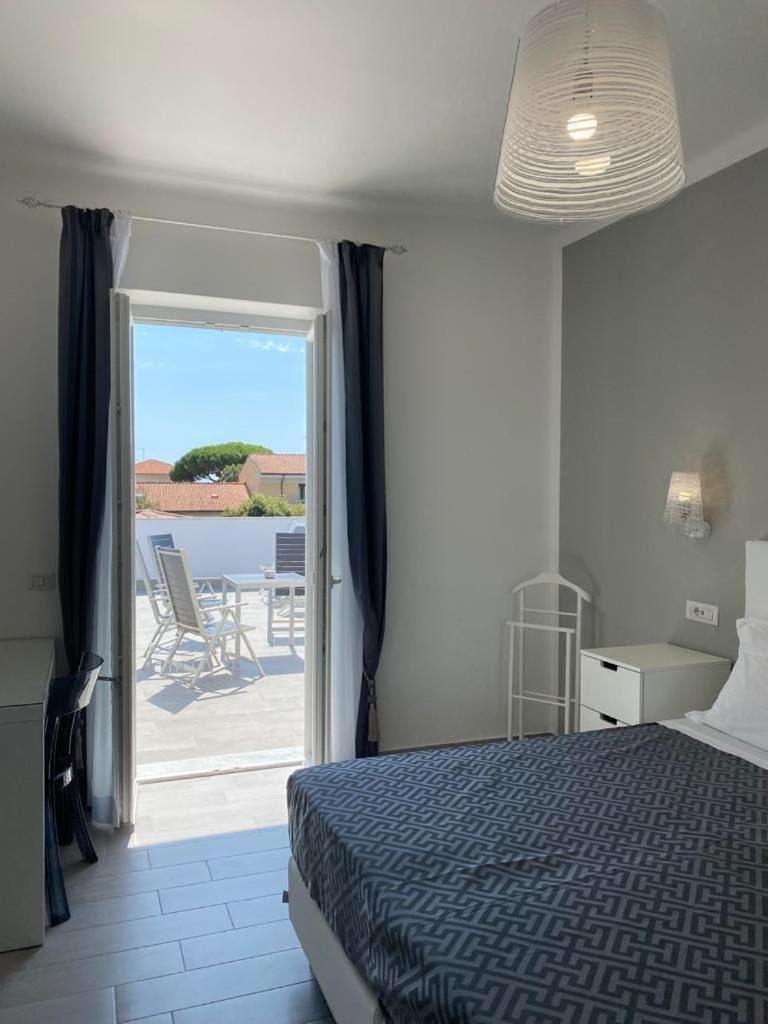 Hotel Raffaelli Villa Angela ฟอร์เต เดย์ มาร์มี ภายนอก รูปภาพ
