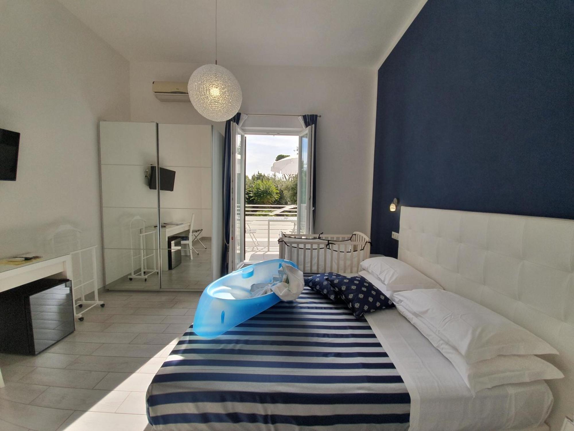 Hotel Raffaelli Villa Angela ฟอร์เต เดย์ มาร์มี ภายนอก รูปภาพ