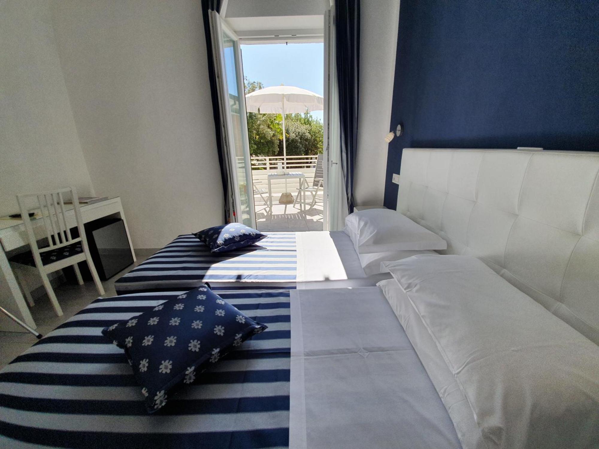 Hotel Raffaelli Villa Angela ฟอร์เต เดย์ มาร์มี ภายนอก รูปภาพ